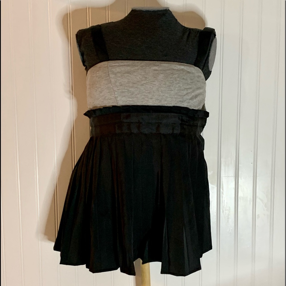 NWT, BCBGirls, sz XS, sleeveless top